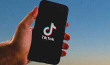 Социальная сеть TikTok приостановила свою работу в России